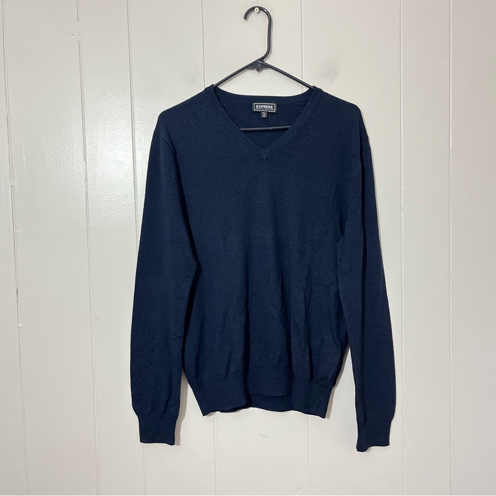 Express Mens Extra Fine Merino Wool Navy V Neck Sweater size M